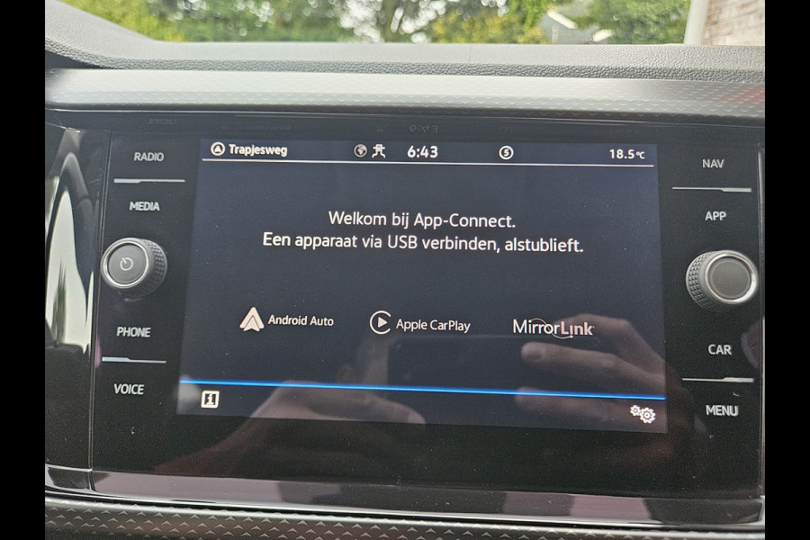 Volkswagen T-Cross 1.0 TSI Life Business Carplay! NAP! LED! Mooie/Nette Auto! Navigatie! Airco/Clima! Cruise Control!