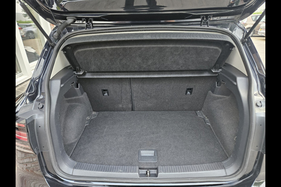 Volkswagen T-Cross 1.0 TSI Life Business Carplay! NAP! LED! Mooie/Nette Auto! Navigatie! Airco/Clima! Cruise Control!