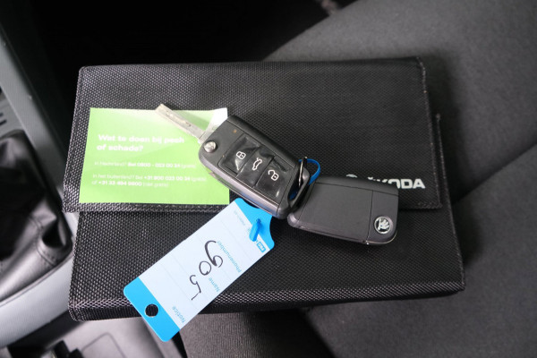 Škoda Fabia Combi 1.0 TSI Active - N.A.P. Airco, Cruise, Trekhaak.