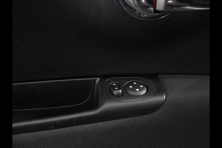 Fiat 500C 1.0 Hybrid Bellavita Navigatie  Climate Control  Apple Carplay/Android Auto  Dab Digitale Cockpit Parkeer sensoren