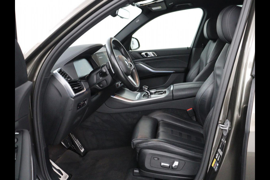 BMW X5 xDrive45e Executive M-sport | SOH 90.1% | Luchtvering | Elek. Trekhaak | Adaptive cruise | Memory | Camera | Carplay | Sfeerverlichting | Full LED | Getint glas | 20