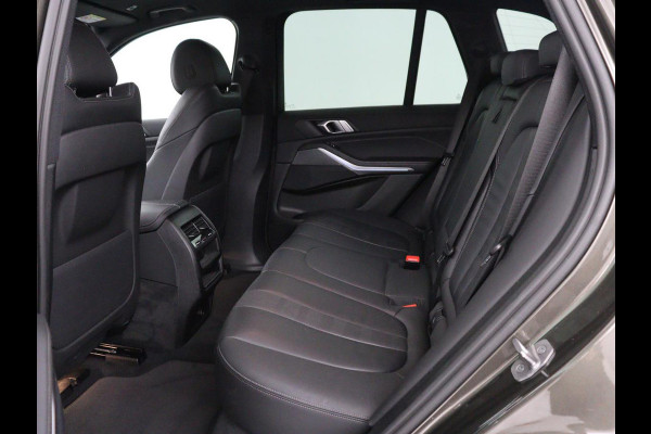 BMW X5 xDrive45e Executive M-sport | SOH 90.1% | Luchtvering | Elek. Trekhaak | Adaptive cruise | Memory | Camera | Carplay | Sfeerverlichting | Full LED | Getint glas | 20