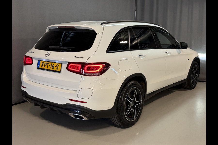 Mercedes-Benz GLC 300e 4MATIC AMG Line 19"/Luchtvering/Matrix LED/Keyless/Memory + stoelverwarming/Sfeerverlichting/Elektrische klep/Apple Carplay & Android Auto