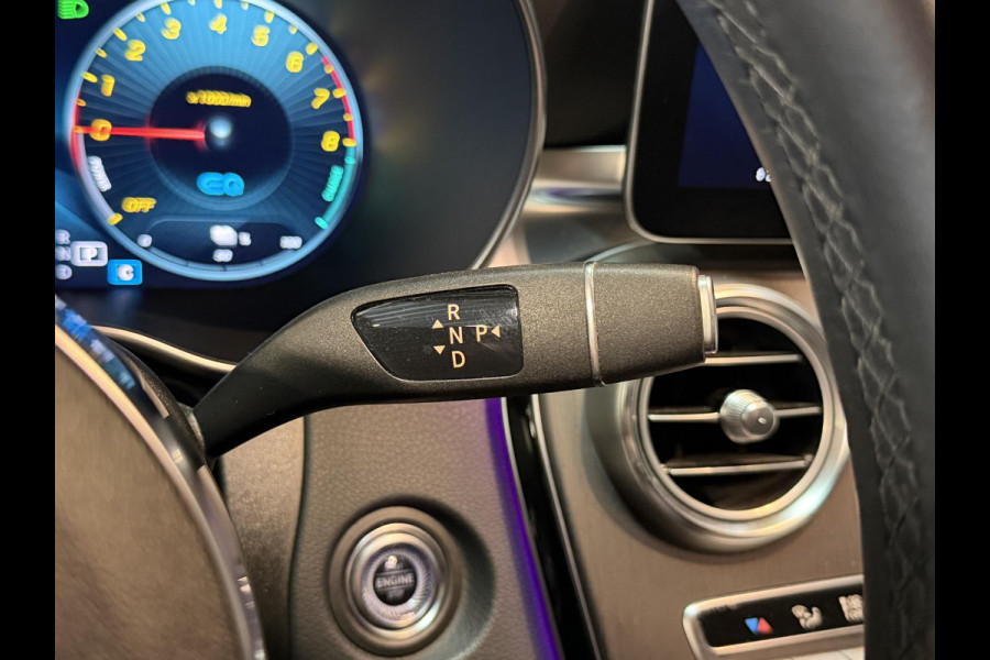 Mercedes-Benz GLC 300e 4MATIC AMG Line 19"/Luchtvering/Matrix LED/Keyless/Memory + stoelverwarming/Sfeerverlichting/Elektrische klep/Apple Carplay & Android Auto
