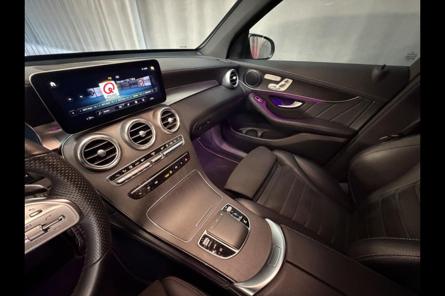 Mercedes-Benz GLC 300e 4MATIC AMG Line 19"/Luchtvering/Matrix LED/Keyless/Memory + stoelverwarming/Sfeerverlichting/Elektrische klep/Apple Carplay & Android Auto