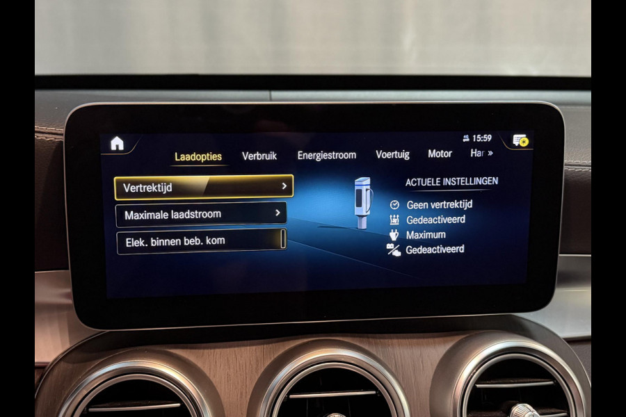 Mercedes-Benz GLC 300e 4MATIC AMG Line 19"/Luchtvering/Matrix LED/Keyless/Memory + stoelverwarming/Sfeerverlichting/Elektrische klep/Apple Carplay & Android Auto
