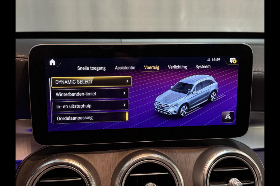 Mercedes-Benz GLC 300e 4MATIC AMG Line 19"/Luchtvering/Matrix LED/Keyless/Memory + stoelverwarming/Sfeerverlichting/Elektrische klep/Apple Carplay & Android Auto