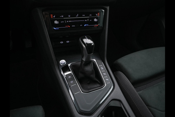 Volkswagen Tiguan 1.5 TSI Life Business Mild-Hybrid (INCL-BTW) Aut. *FULL-LED | ERGONOMIC-SPORTSEATS | KEYLESS | DAB | CARPLAY | ADAPTIVE-CRUISE | PRIVACY-GLASS | NAVI-FULLMAP | DIGI-COCKPIT | SHIFTPADDLES | ECC | HEATED-SEATS | PDC | TOWBAR |