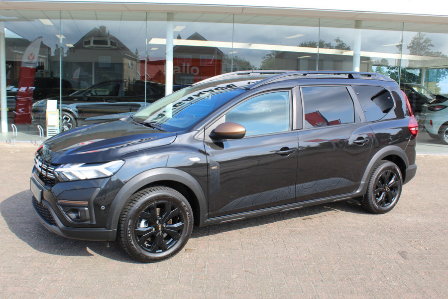 Dacia Jogger 1.0 TCe 110 Extreme 7p. Zeer nette en erg praktische Dacia ! Autm. airco, metallic lak, stoelverwarming, LM wielen+all season banden, cruise control, pdc v+a, dodehoek assistent, camera, navigatie, telefoonvoorb.,  etc.