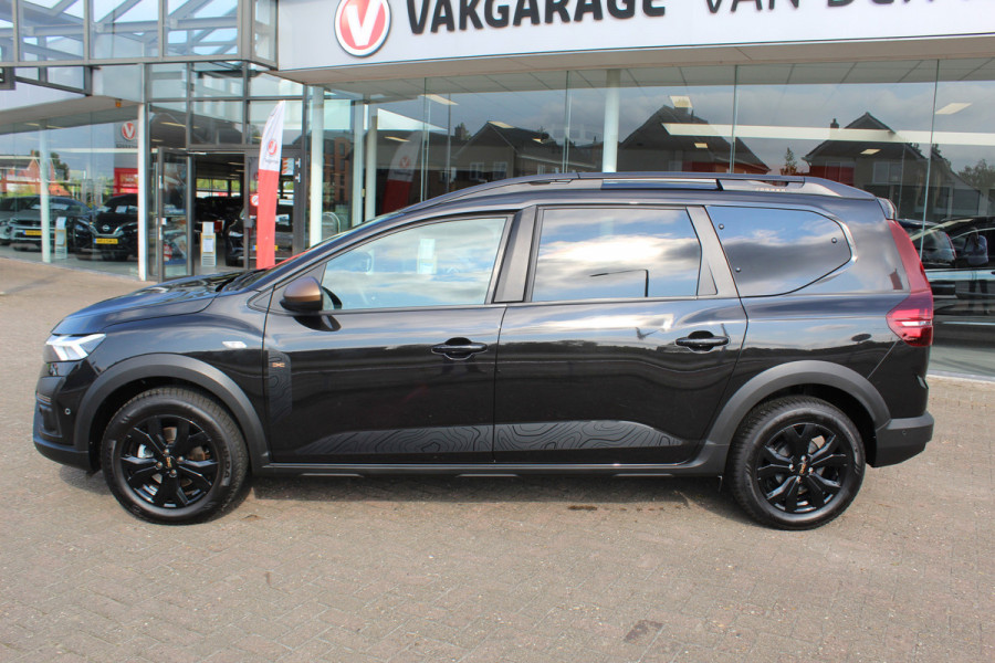 Dacia Jogger 1.0 TCe 110 Extreme 7p. Zeer nette en erg praktische Dacia ! Autm. airco, metallic lak, stoelverwarming, LM wielen+all season banden, cruise control, pdc v+a, dodehoek assistent, camera, navigatie, telefoonvoorb.,  etc.