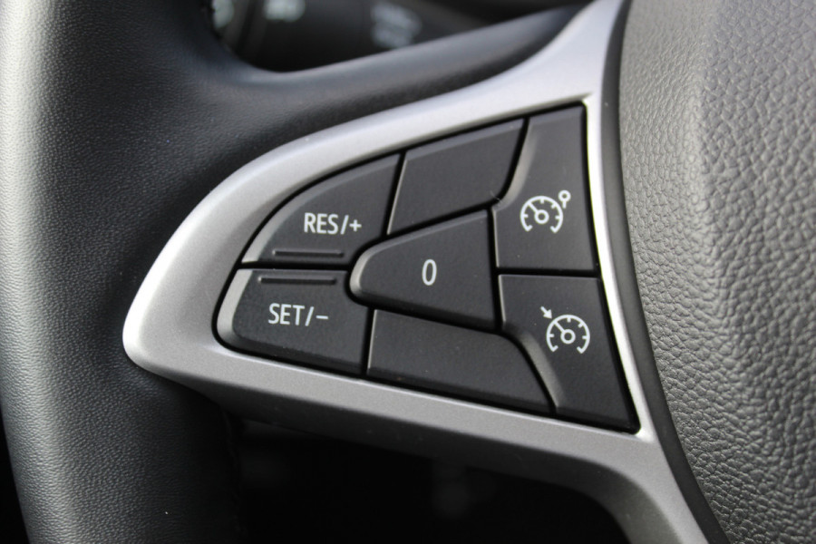 Dacia Jogger 1.0 TCe 110 Extreme 7p. Zeer nette en erg praktische Dacia ! Autm. airco, metallic lak, stoelverwarming, LM wielen+all season banden, cruise control, pdc v+a, dodehoek assistent, camera, navigatie, telefoonvoorb.,  etc.