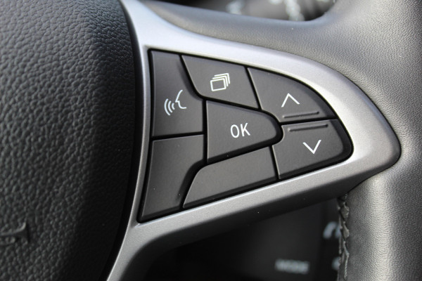 Dacia Jogger 1.0 TCe 110 Extreme 7p. Zeer nette en erg praktische Dacia ! Autm. airco, metallic lak, stoelverwarming, LM wielen+all season banden, cruise control, pdc v+a, dodehoek assistent, camera, navigatie, telefoonvoorb.,  etc.