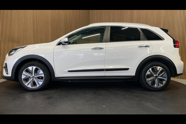 Kia e-Niro DynamicPlusLine 39 kWh|100% SOH|1/2 LEDER|DAKJE|ACC|STOEL+STUURVERW.|CARPLAY|CAMERA|CLIMA+CRUISE|VESS|NAP|NL|INCL.BTW|