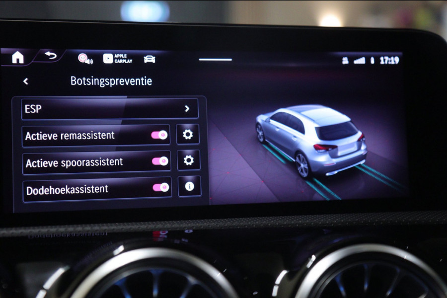 Mercedes-Benz A-Klasse 250 e PANO/CARPLAY/STOELVER/SFEER/STOELVER/VOL