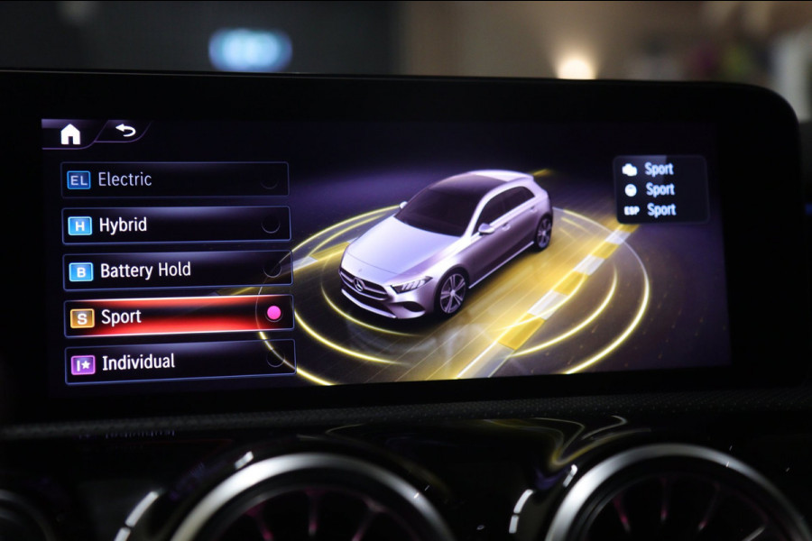 Mercedes-Benz A-Klasse 250 e PANO/CARPLAY/STOELVER/SFEER/STOELVER/VOL