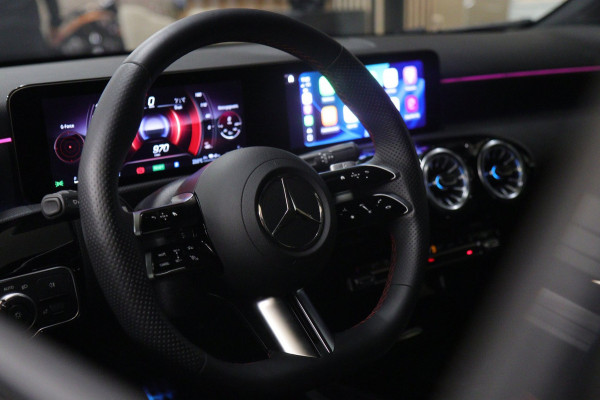 Mercedes-Benz A-Klasse 250 e PANO/CARPLAY/STOELVER/SFEER/STOELVER/VOL
