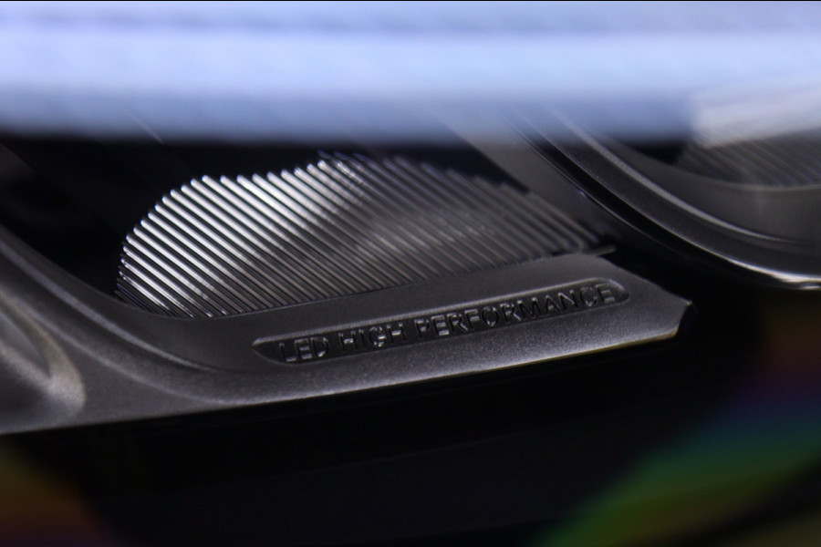 Mercedes-Benz A-Klasse 250 e PANO/CARPLAY/STOELVER/SFEER/STOELVER/VOL