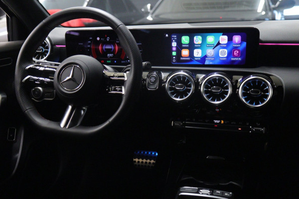 Mercedes-Benz A-Klasse 250 e PANO/CARPLAY/STOELVER/SFEER/STOELVER/VOL