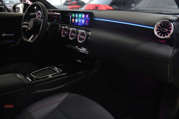 Mercedes-Benz A-Klasse 250 e PANO/CARPLAY/STOELVER/SFEER/STOELVER/VOL