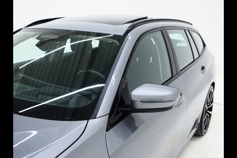 BMW 3 Serie Touring 320e xDrive LCI Shadowline | Panoramadak | LaserLED | HUD | Adaptive Cruise | 360 | Dodehoek | Carplay