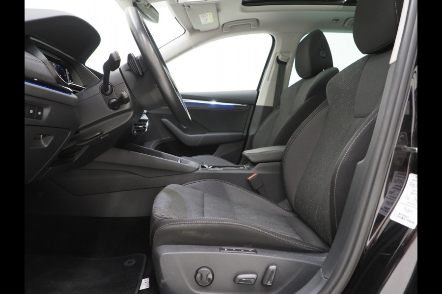 Škoda Octavia Combi 1.4 TSI iV PHEV | Panoramadak | HUD | Camera | Sfeerlicht | Keyless | Adaptive Cruise | Memory