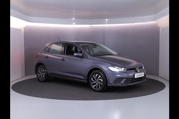 Volkswagen Polo 1.0 TSI Go 95 pk | Navigatie via App | Parkeersensoren | Adaptieve cruise control | LED koplampen | Apple Carplay/Android Auto |
