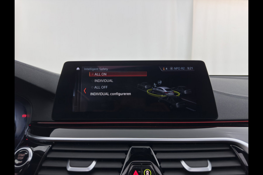 BMW 6 Serie Gran Turismo 640i xDrive M-Sportpack High Executive Aut. *PANO | LEATHER | BOWERS&WILKINS | BLINDSPOT | MEMORY-PACK | NIGHTVISION | TOPVIEW | DIGI-COCKPIT | HEATED-COMFORTSEATS | HEAD-UP | ADAPTIVE-CRUISE | KEYLESS | TOWBAR | SOFTCLOSE | 20''A