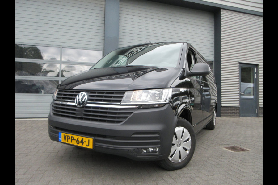 Volkswagen Transporter 2.0 TDI L2, Met Airco, Navigatie, Apple CarPlay, PDC, Trekhaak.