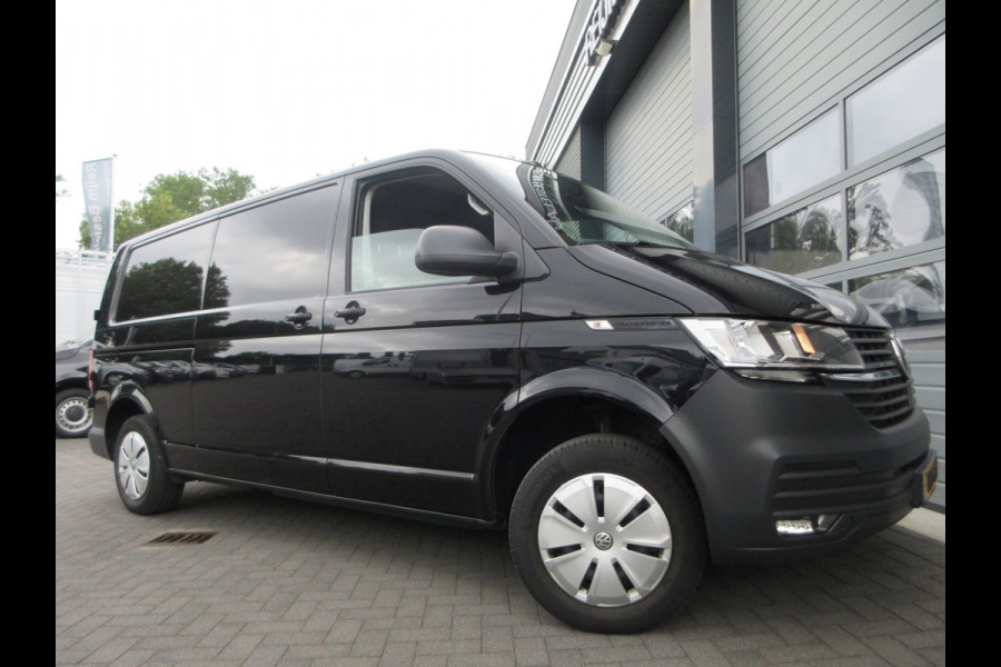 Volkswagen Transporter 2.0 TDI L2, Met Airco, Navigatie, Apple CarPlay, PDC, Trekhaak.