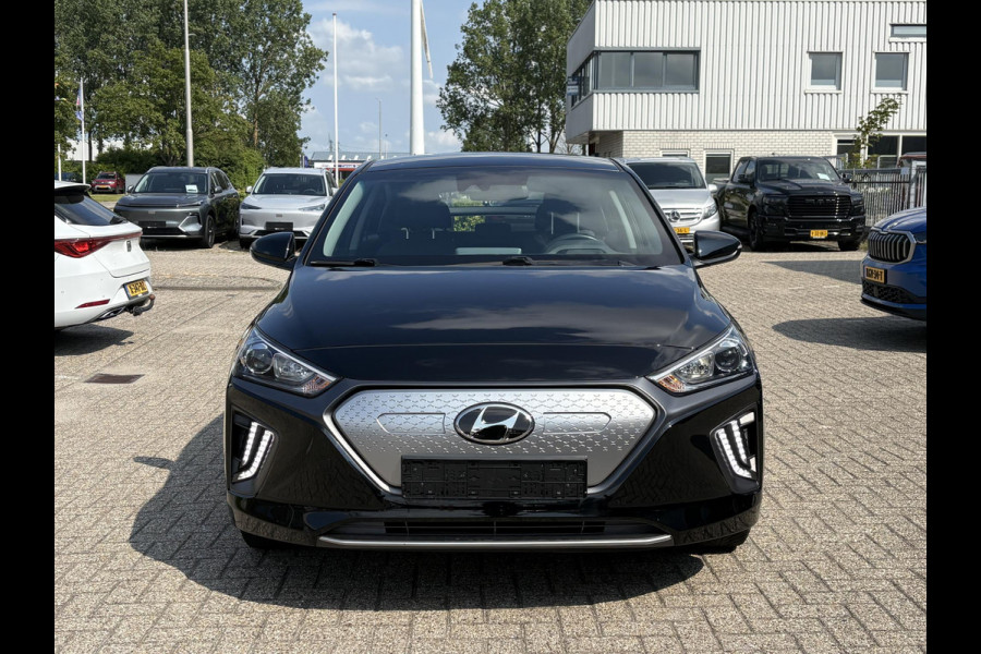 Hyundai IONIQ i-Motion EV 38 kWh 46.300 KM | SOH 95,6% | Navigatie | Achteruitrijcamera