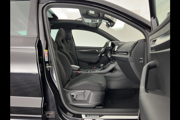 Škoda Karoq 1.5 TSI ACT Sportline Business (INCL-BTW) Aut. *PANO | DIGI-COCKPIT | FULL-LED | ADAPTIVE-CRUISE | HEATED-SPORTSEATS | TOPVIEW |  AMBIENTLIGHT | NAVI-FULLMAP | KEYLESS | DAB+ | TOWBAR | PRIVACYGLASS | 18''ALU*