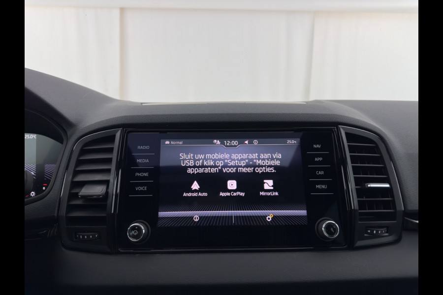 Škoda Karoq 1.5 TSI ACT Sportline Business (INCL-BTW) Aut. *PANO | DIGI-COCKPIT | FULL-LED | ADAPTIVE-CRUISE | HEATED-SPORTSEATS | TOPVIEW |  AMBIENTLIGHT | NAVI-FULLMAP | KEYLESS | DAB+ | TOWBAR | PRIVACYGLASS | 18''ALU*