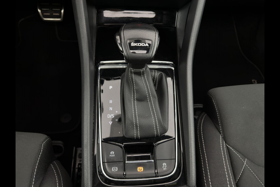 Škoda Karoq 1.5 TSI ACT Sportline Business (INCL-BTW) Aut. *PANO | DIGI-COCKPIT | FULL-LED | ADAPTIVE-CRUISE | HEATED-SPORTSEATS | TOPVIEW |  AMBIENTLIGHT | NAVI-FULLMAP | KEYLESS | DAB+ | TOWBAR | PRIVACYGLASS | 18''ALU*