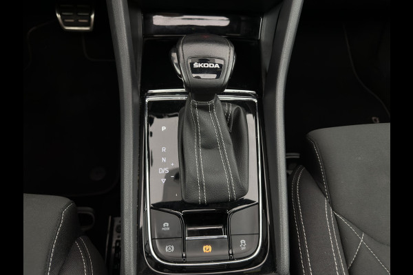 Škoda Karoq 1.5 TSI ACT Sportline Business (INCL-BTW) Aut. *PANO | DIGI-COCKPIT | FULL-LED | ADAPTIVE-CRUISE | HEATED-SPORTSEATS | TOPVIEW |  AMBIENTLIGHT | NAVI-FULLMAP | KEYLESS | DAB+ | TOWBAR | PRIVACYGLASS | 18''ALU*