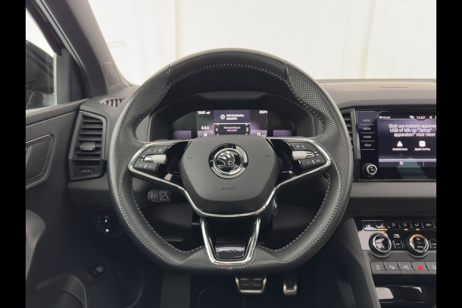 Škoda Karoq 1.5 TSI ACT Sportline Business (INCL-BTW) Aut. *PANO | DIGI-COCKPIT | FULL-LED | ADAPTIVE-CRUISE | HEATED-SPORTSEATS | TOPVIEW |  AMBIENTLIGHT | NAVI-FULLMAP | KEYLESS | DAB+ | TOWBAR | PRIVACYGLASS | 18''ALU*