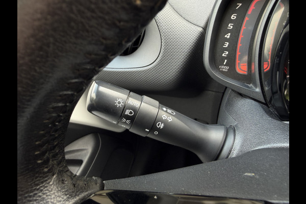 Citroën C1 1.0 VTi Shine / Leder / Camera / Cruise Control / Stoelverwarming /