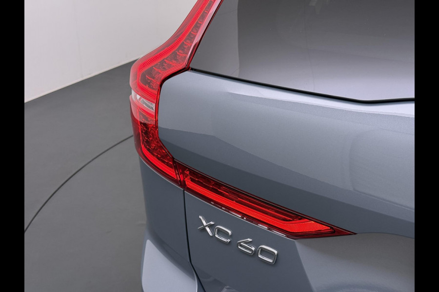 Volvo XC60 2.0 T6 Plug-in hybrid AWD R-Design BOMVOL!! | 22K KM!! | STOEL+ACHTERBANK+ STUURVERWARMING | PANO | ELEK. TREKHAAK | ADAP. CRUISRE | MEM. STOELEN | ELEK. ACHTERKLEP | 12 MND BOVAG GARANTIE | DEALER ONDERHOUDEN |