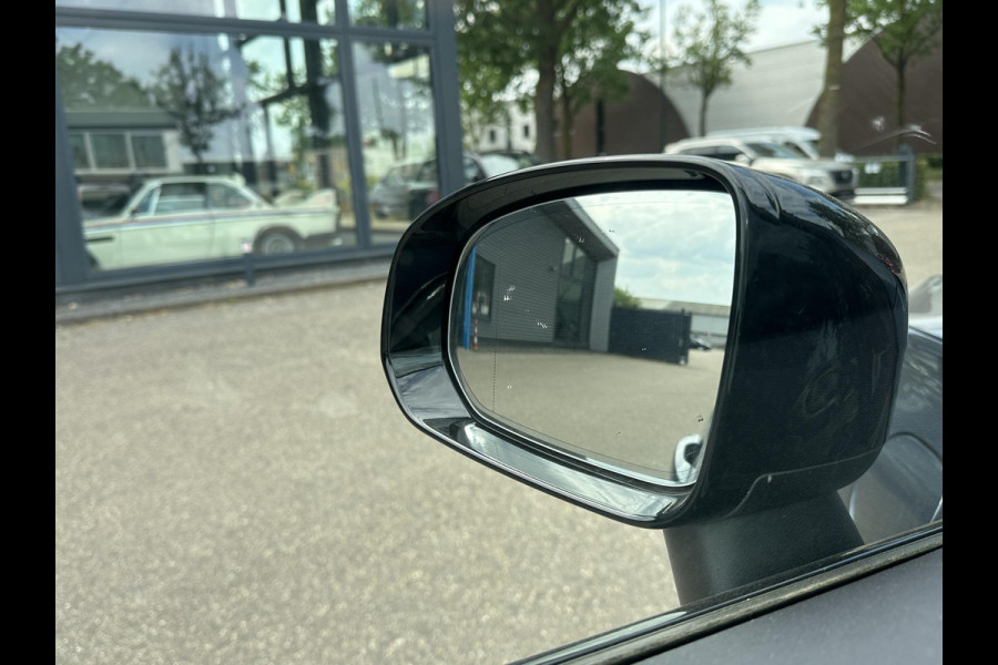 Volvo XC60 2.0 T6 Plug-in hybrid AWD R-Design LUCHTVERING | 360 CAMERA | MEMORY | PANORAMADAK | HARMAN KARDON | MEGA VOL! | DEALER ONDERHOUDEN