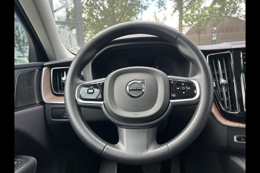 Volvo XC60 2.0 T6 Plug-in hybrid AWD R-Design LUCHTVERING | 360 CAMERA | MEMORY | PANORAMADAK | HARMAN KARDON | MEGA VOL! | DEALER ONDERHOUDEN