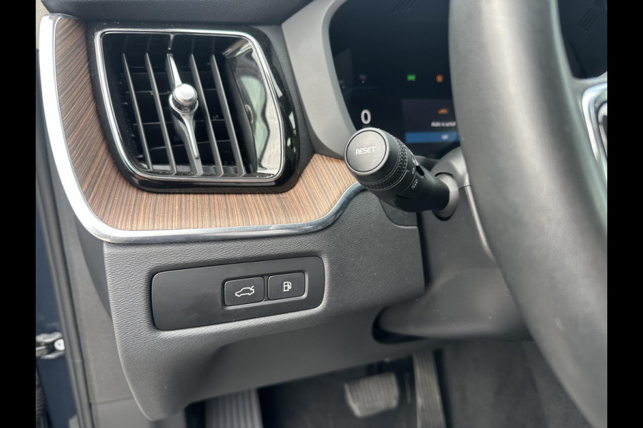 Volvo XC60 2.0 T6 Plug-in hybrid AWD R-Design LUCHTVERING | 360 CAMERA | MEMORY | PANORAMADAK | HARMAN KARDON | MEGA VOL! | DEALER ONDERHOUDEN