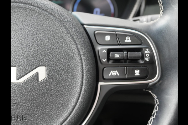 Kia e-Niro DynamicPlusLine 64 kWh | Cruise | Clima | Carplay | Keyless | Schuif-kanteldak | Stoel-stuurverwarming | Navi |