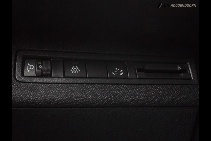 Peugeot 3008 1.2 PureTech Allure (APPLE CARPLAY,DODEHOEK,ACHTERUITRIJCAMERA,LANE ASSIST,ADAPTIVE CRUISE,CLIMATE,DIGITAAL DISPLAY)