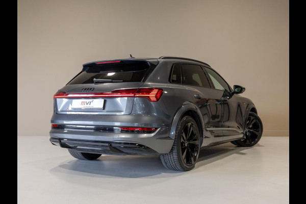 Audi e-tron S quattro 95 kWh SOH 89% / 503pk / NAP / Panorama dak / Rondomzicht camera / Kuipstoelen /