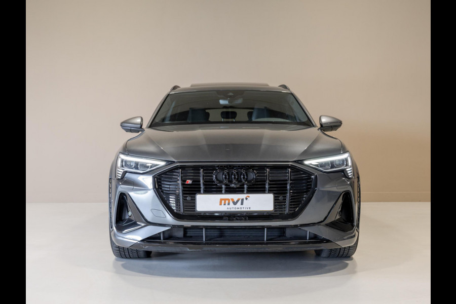 Audi e-tron S quattro 95 kWh SOH 89% / 503pk / NAP / Panorama dak / Rondomzicht camera / Kuipstoelen /