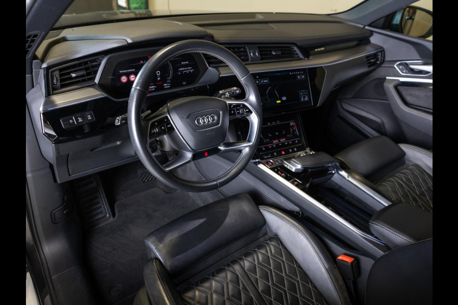 Audi e-tron S quattro 95 kWh SOH 89% / 503pk / NAP / Panorama dak / Rondomzicht camera / Kuipstoelen /