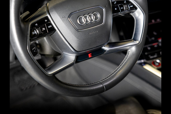 Audi e-tron S quattro 95 kWh SOH 89% / 503pk / NAP / Panorama dak / Rondomzicht camera / Kuipstoelen /