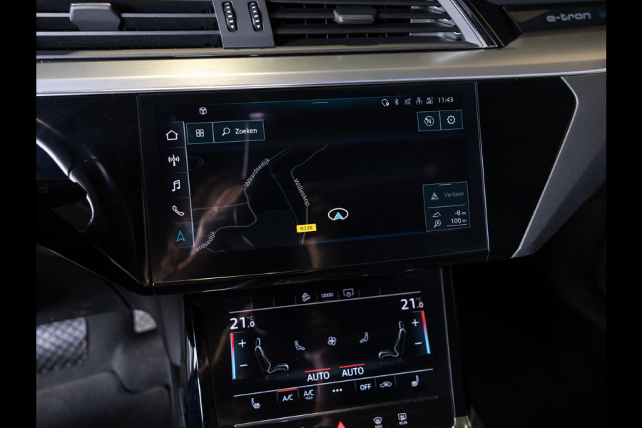 Audi e-tron S quattro 95 kWh SOH 89% / 503pk / NAP / Panorama dak / Rondomzicht camera / Kuipstoelen /