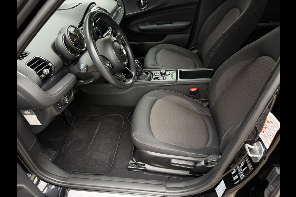 MINI Clubman 1.5 One / Automaat / Stoelverwarming / 17'' LM / Sensoren achter /