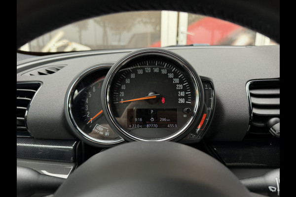 MINI Clubman 1.5 One / Automaat / Stoelverwarming / 17'' LM / Sensoren achter /