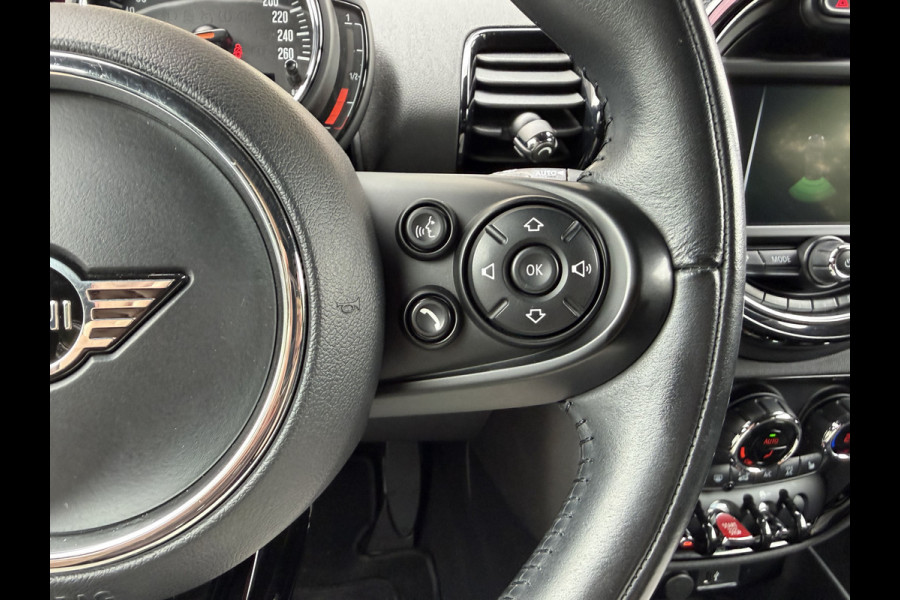 MINI Clubman 1.5 One / Automaat / Stoelverwarming / 17'' LM / Sensoren achter /